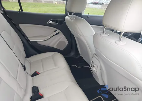 2015 Mercedes-Benz Gla 250 4Matic z USA, uszkodzony, nr VIN WDCTG4GB5FJ176997